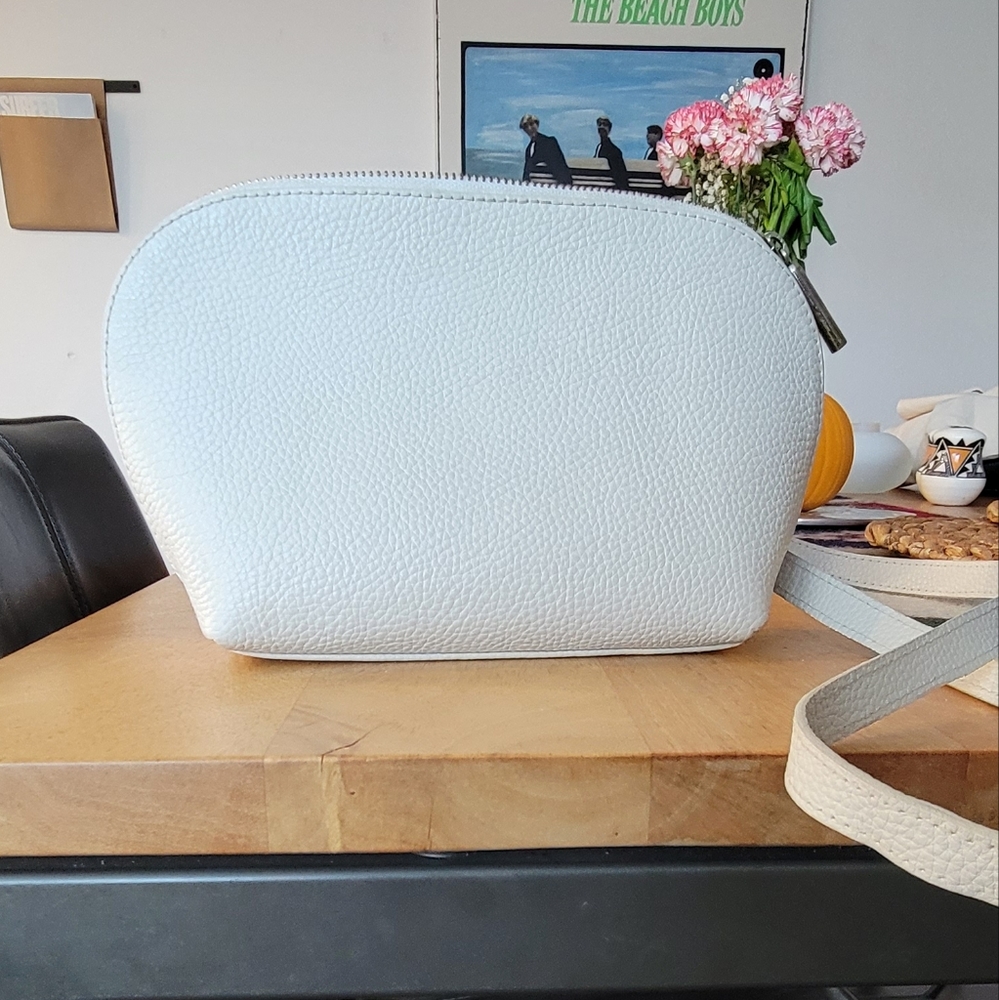 CUYANA Travel Case Off White Leather Crossbody